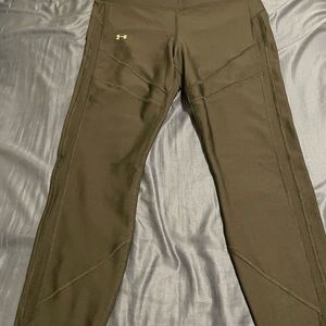 Under Armour compression leggings